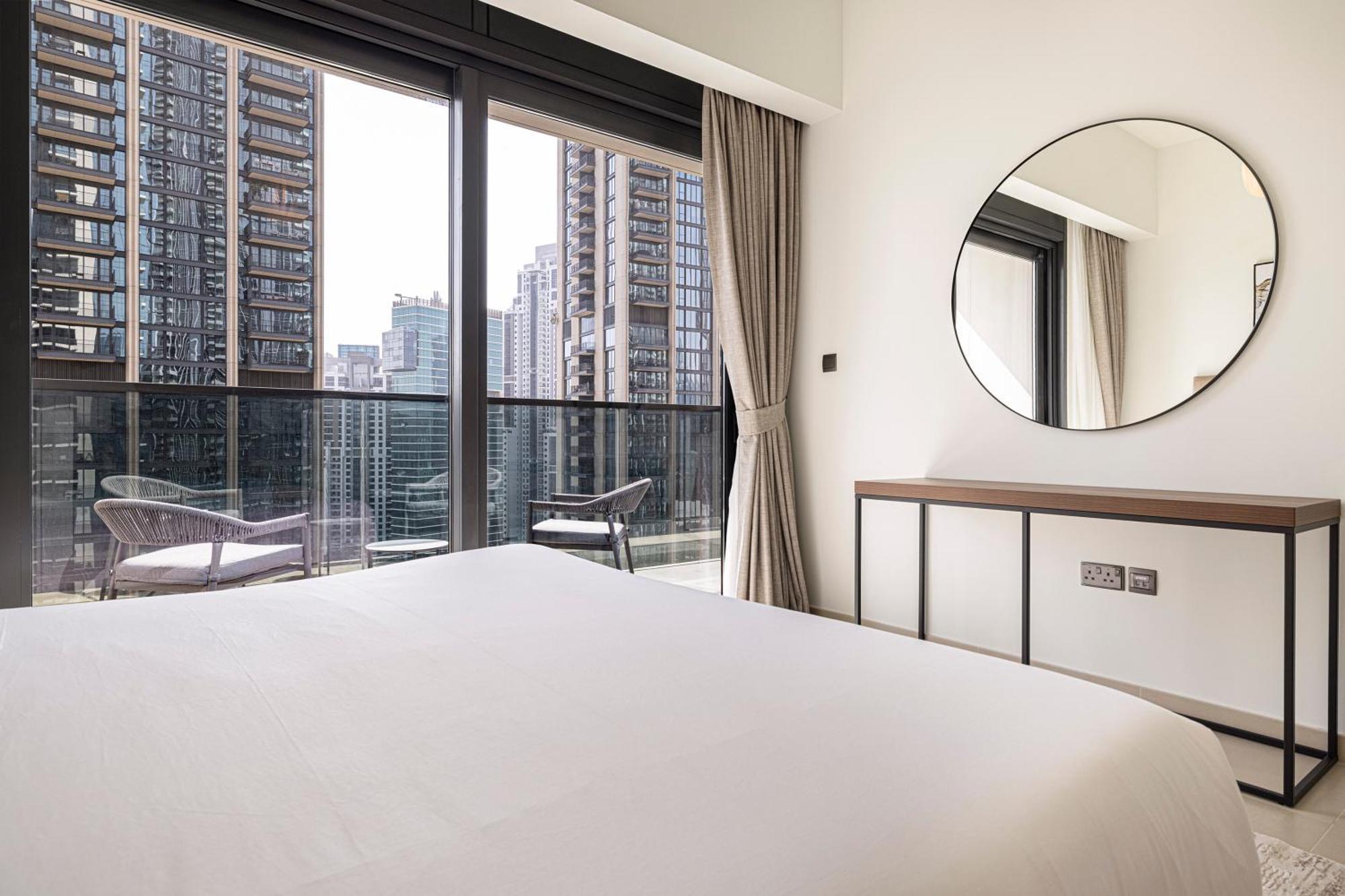Апартаменти Homesgetaway -lavish 1br In Act One Downtown *