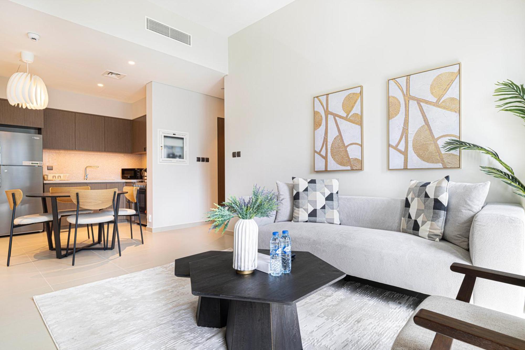 Homesgetaway -lavish 1br In Act One Downtown Апартаменти *