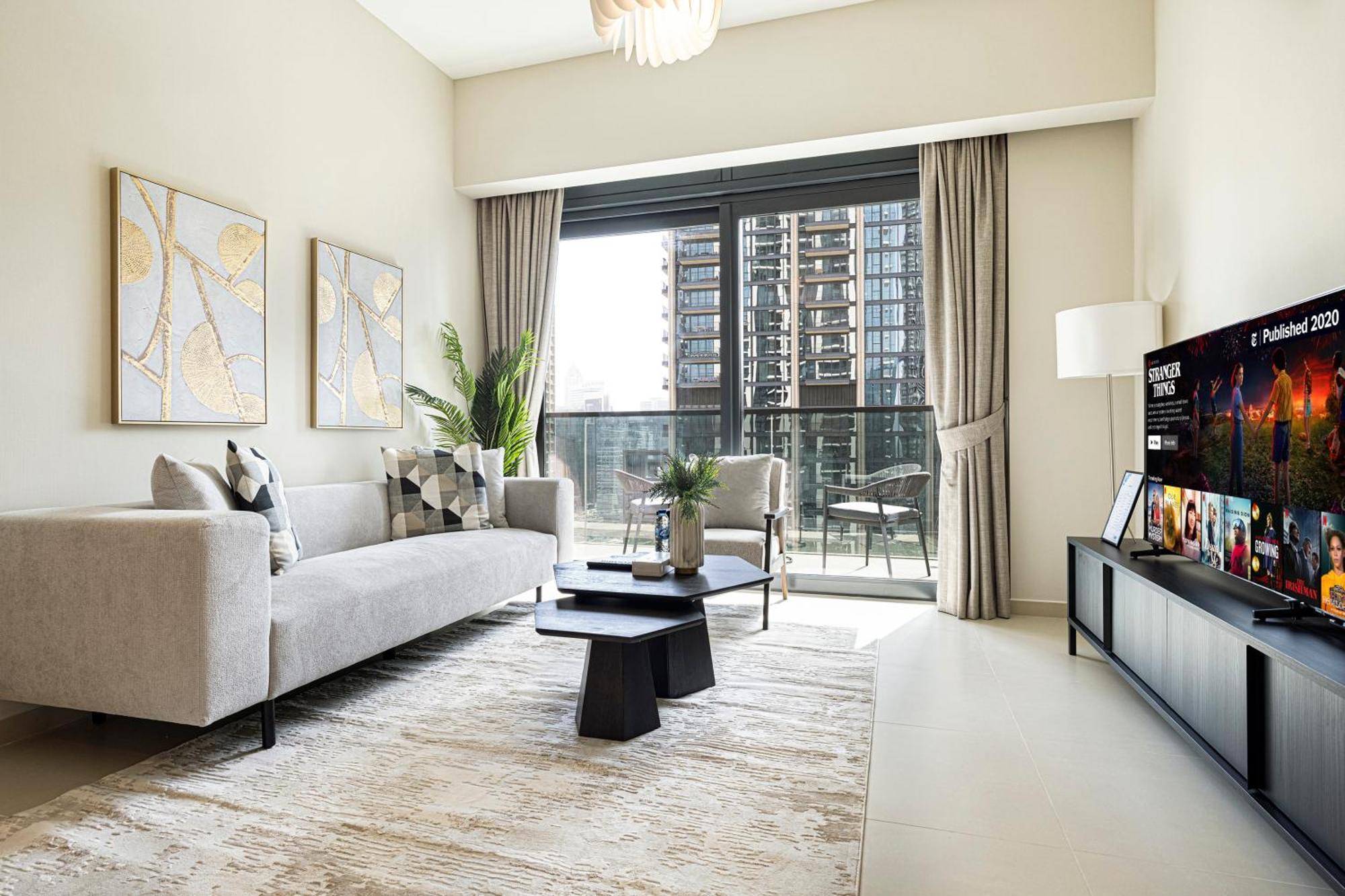 Апартаменти Homesgetaway -lavish 1br In Act One Downtown