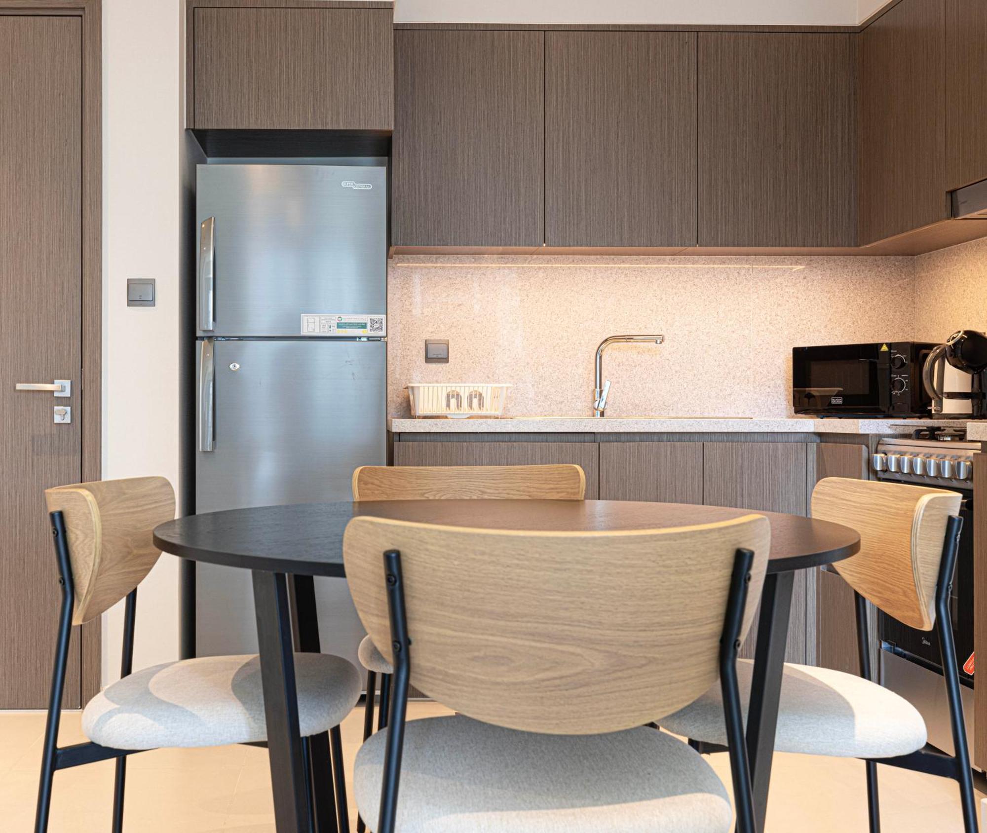 Homesgetaway -lavish 1br In Act One Downtown Дубай