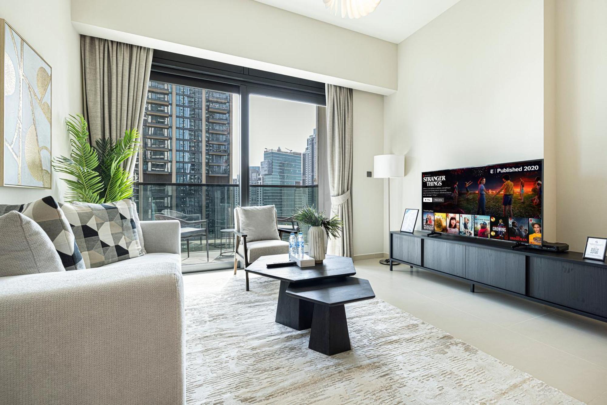 Апартаменти Homesgetaway -lavish 1br In Act One Downtown